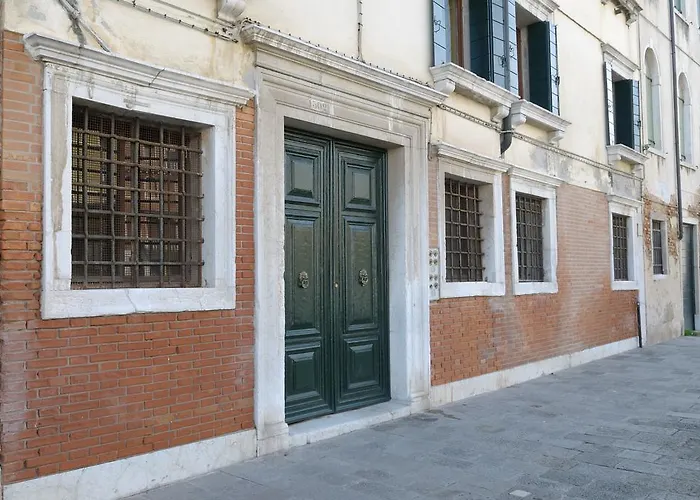 Canal Riva De Biasio Benátky