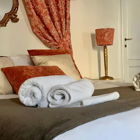 Canal Riva De Biasio Konukevi Venedik