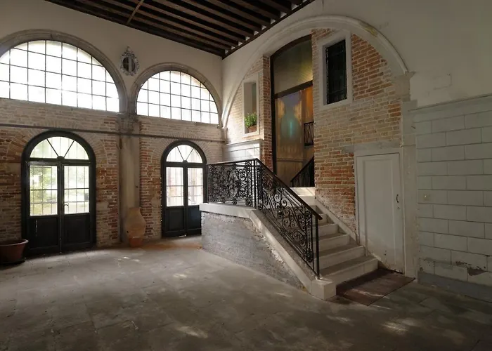 Гостевой дом Canal Riva De Biasio 2*