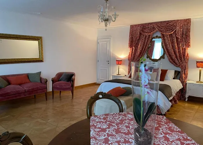 Canal Riva De Biasio 2* Venedik