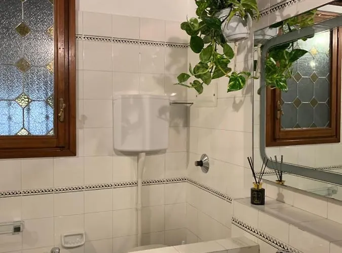 Canal Riva De Biasio Konukevi