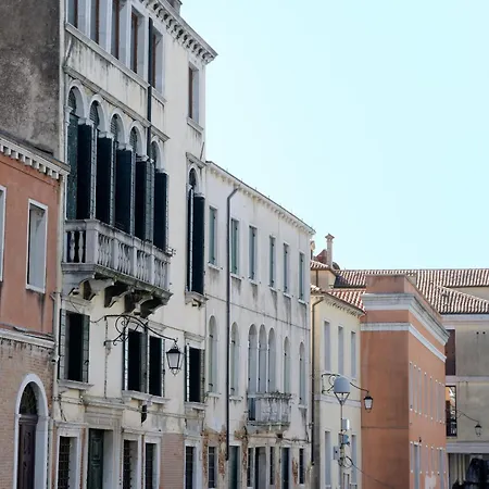 Canal Riva De Biasio 2* Velence